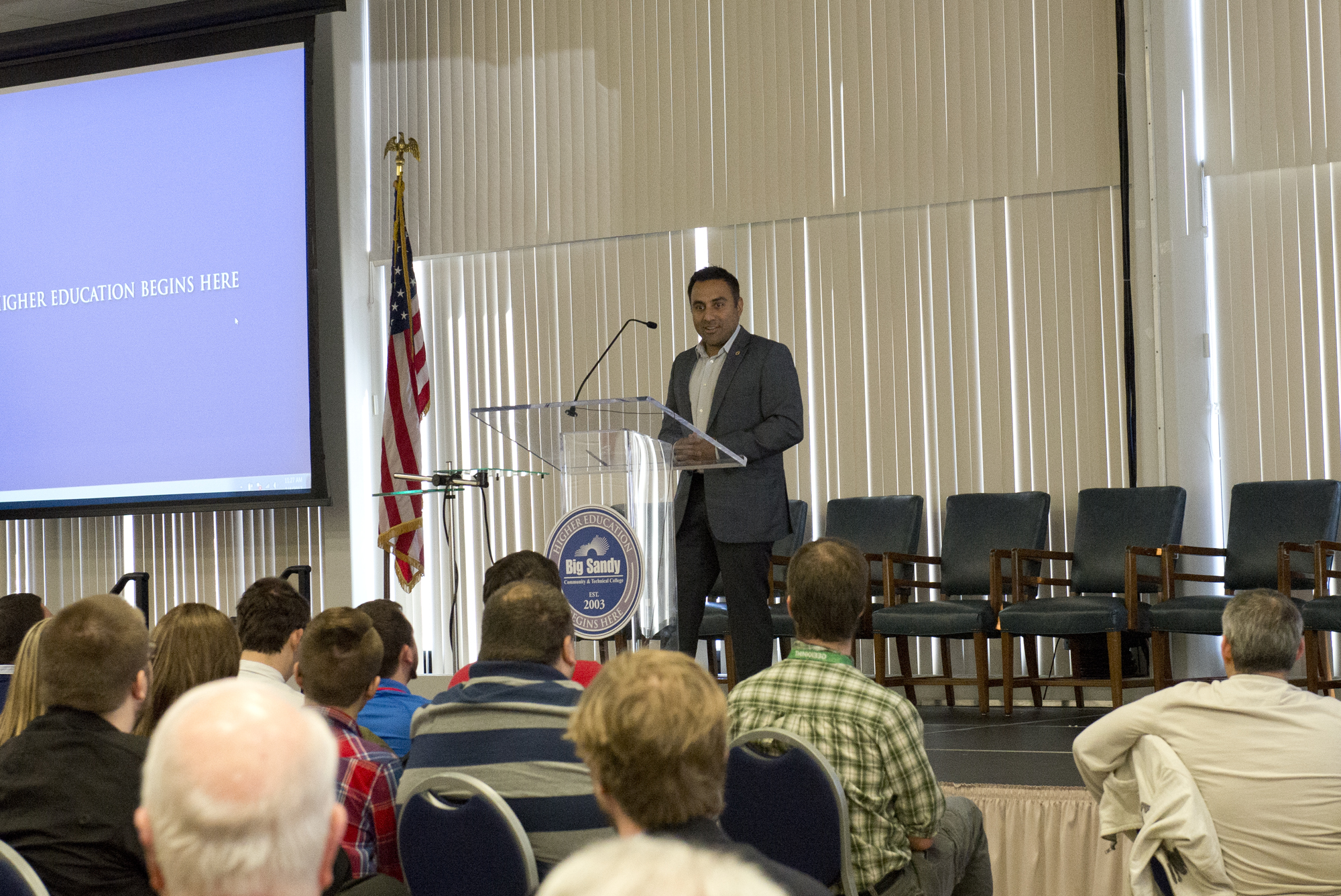 – Founder and CEO of Interapt, Ankur Gopal, congratulates the inaugural class of the TechHire Eastern Kentucky (TEKY) program for their hard work and dedication during the graduation ceremony this week at the Big Sandy Community & Technical College’s campus in Paintsville, KY. 